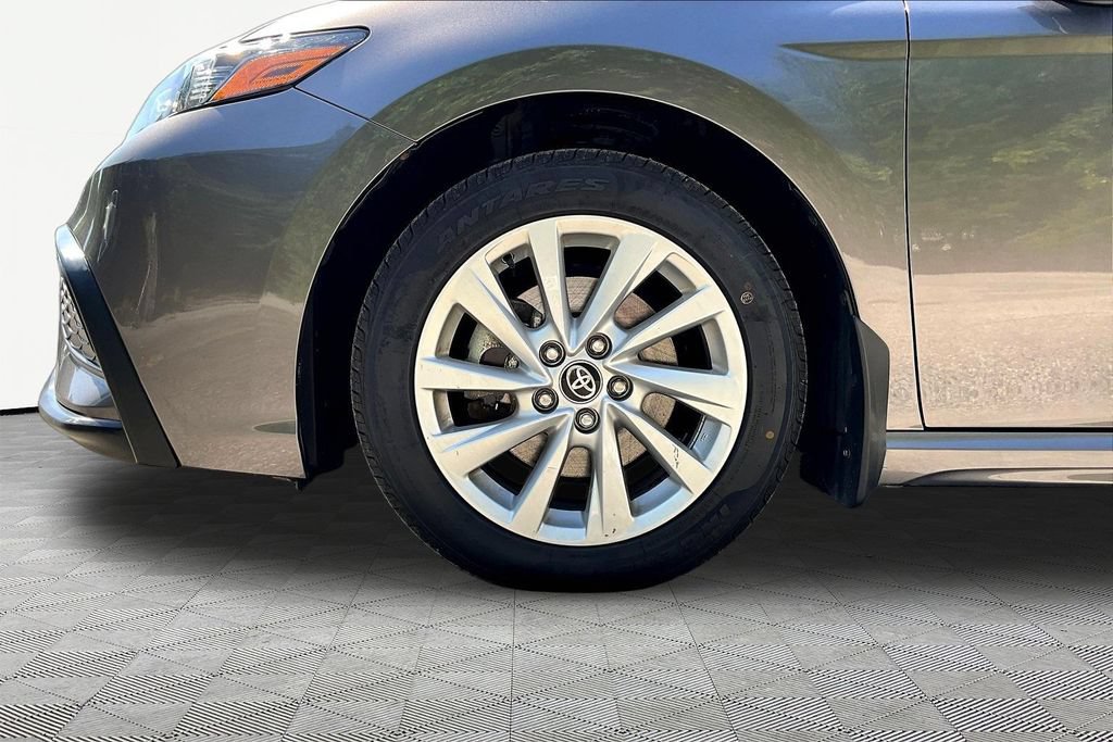 Used 2024 Toyota Camry SE FWD image 33