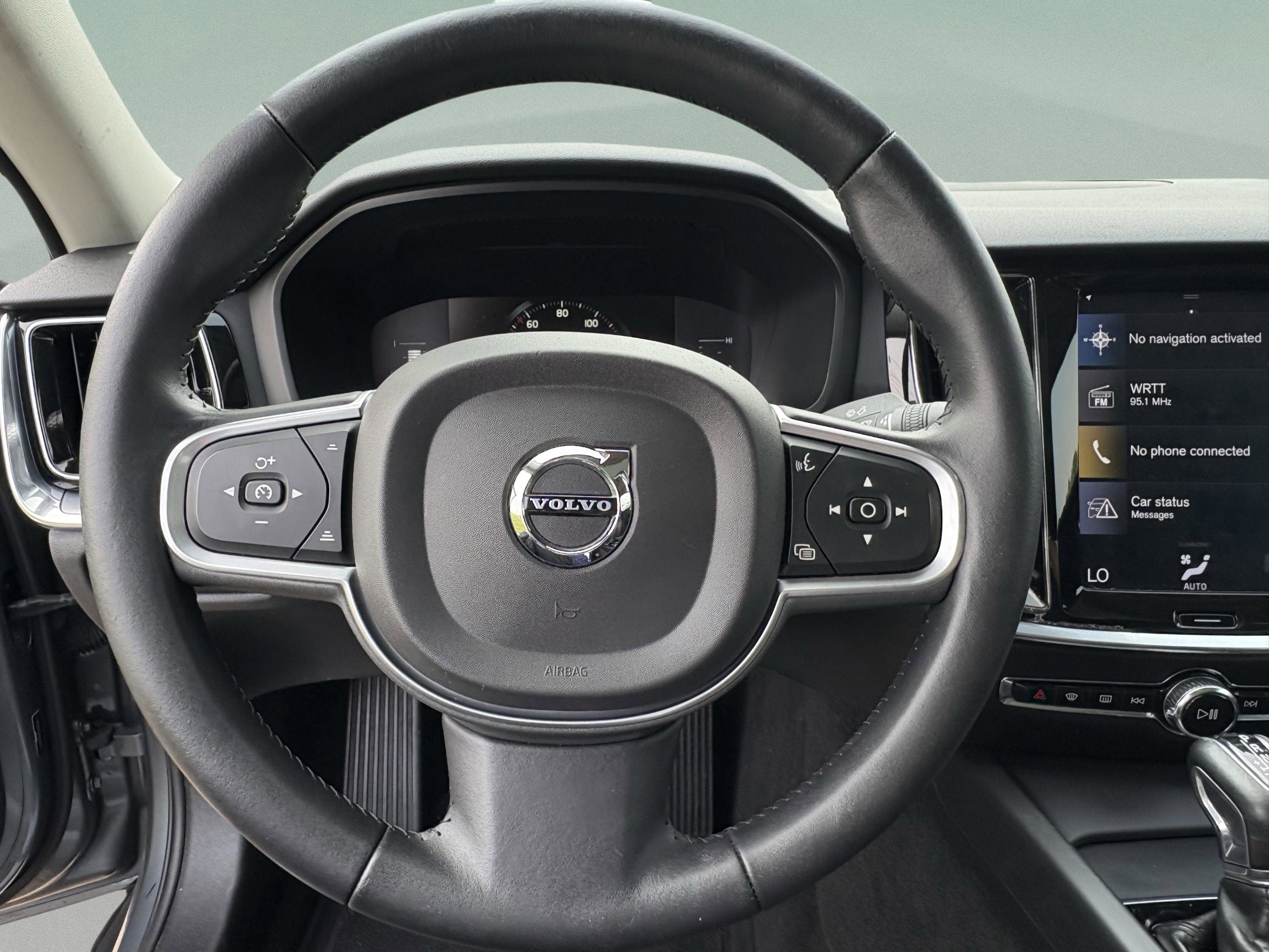 Used 2019 Volvo S60 T5 Momentum w/ Premium Package FWD image 16