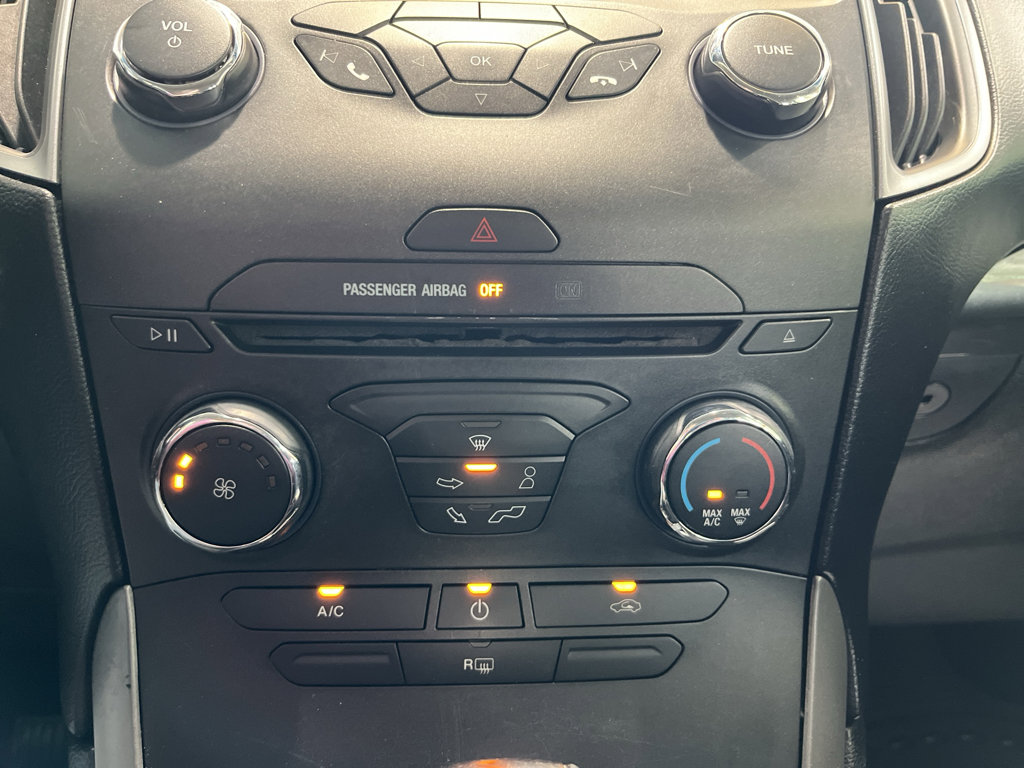 Used 2017 Ford Edge SE FWD image 23