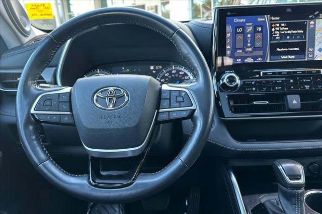 Certified 2022 Toyota Highlander Limited image 18