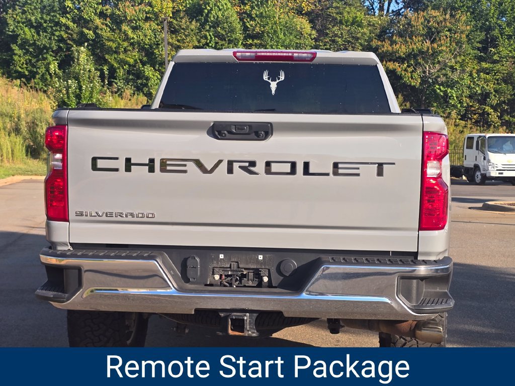 Certified 2024 Chevrolet Silverado 2500 LT w/ Convenience Package AWD/4WD image 3