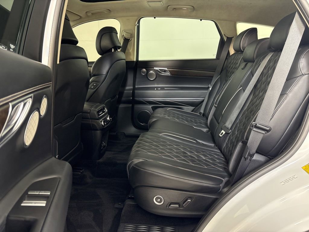 Used 2024 Genesis GV80 3.5T w/ Prestige Package image 19