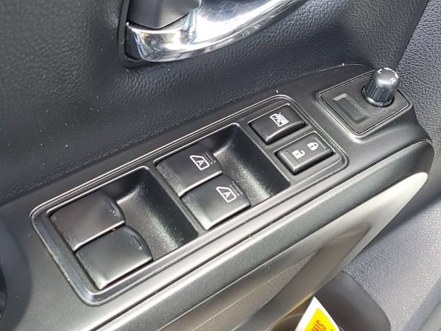 Used 2024 Nissan Titan PRO-4X w/ Pro-4x Convenience Package AWD/4WD image 29