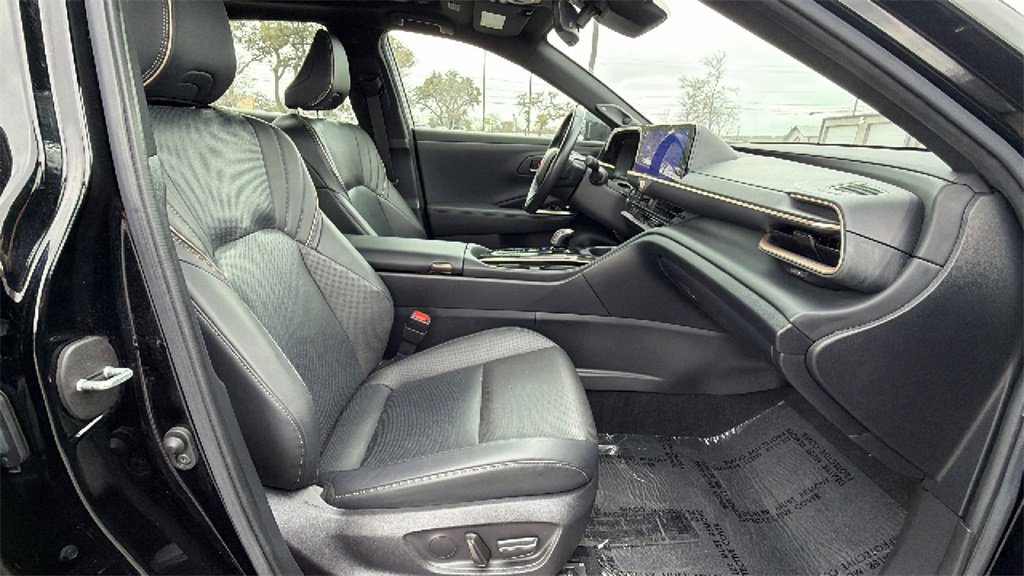 Certified 2024 Toyota Crown Limited image 41