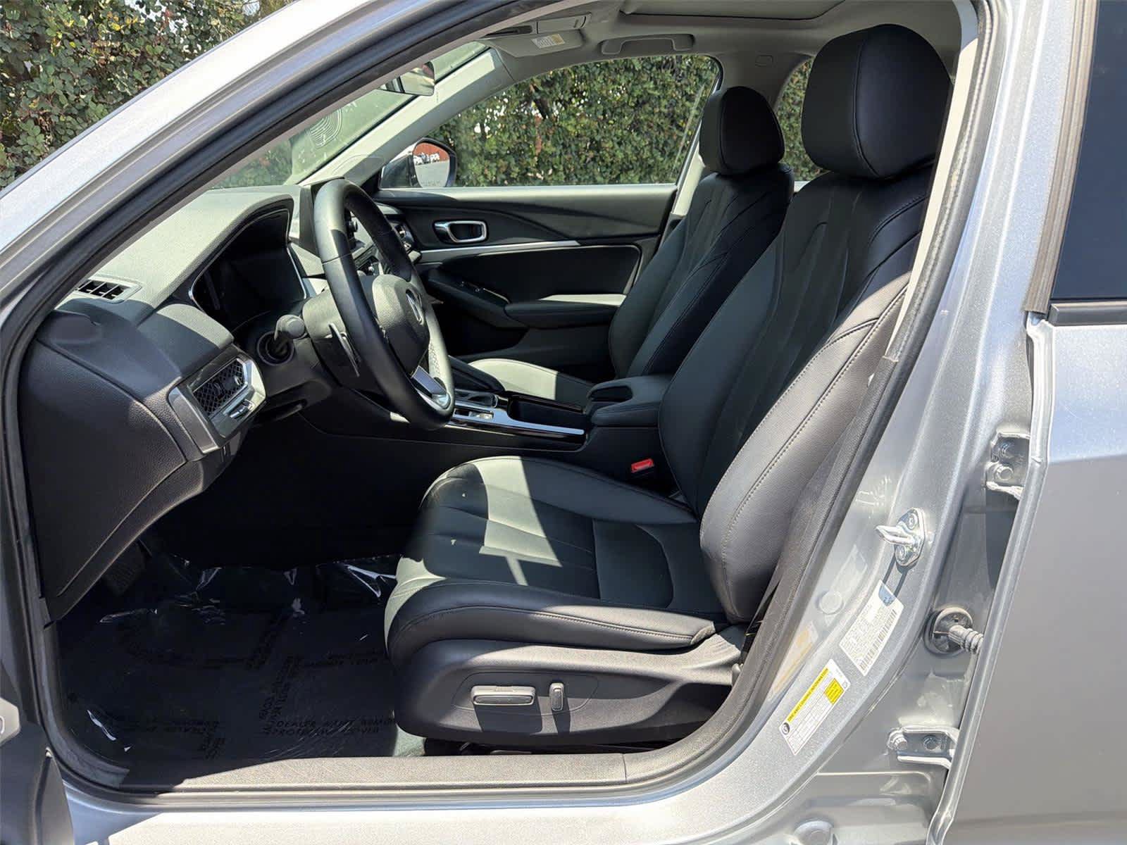 Used 2025 Acura Integra FWD image 12