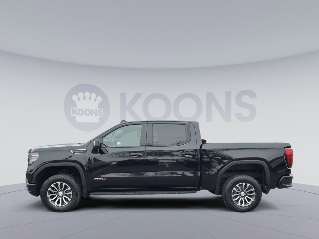 Used 2022 GMC Sierra 1500 AT4 w/ AT4 Premium Package image 2
