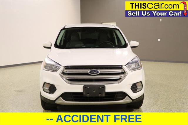Used 2019 Ford Escape SE image 2