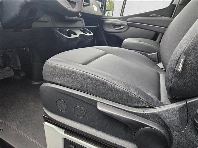 New 2025 Mercedes-Benz Sprinter 2500 image 13