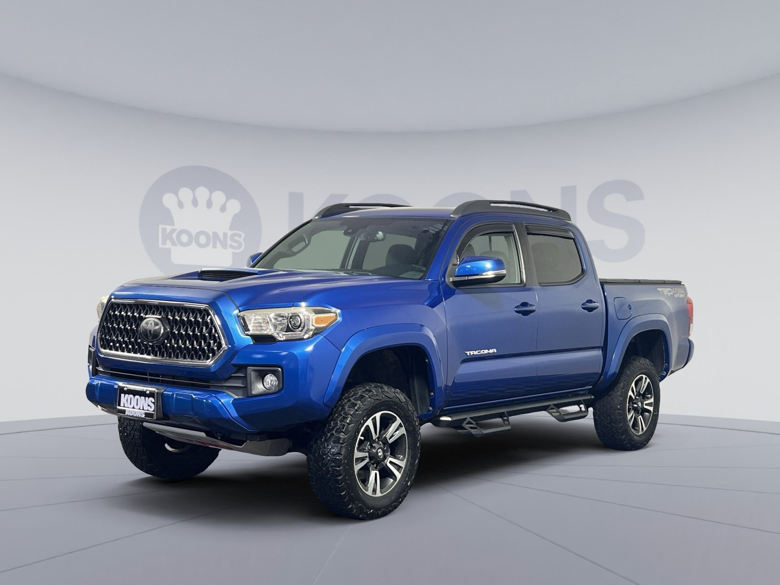 Used 2018 Toyota Tacoma TRD Sport w/ Technology Package AWD/4WD image 1
