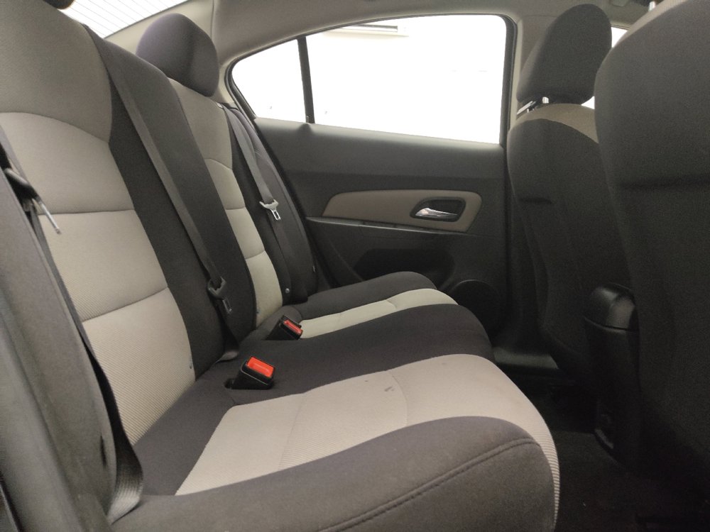 Used 2015 Chevrolet Cruze LS FWD image 19