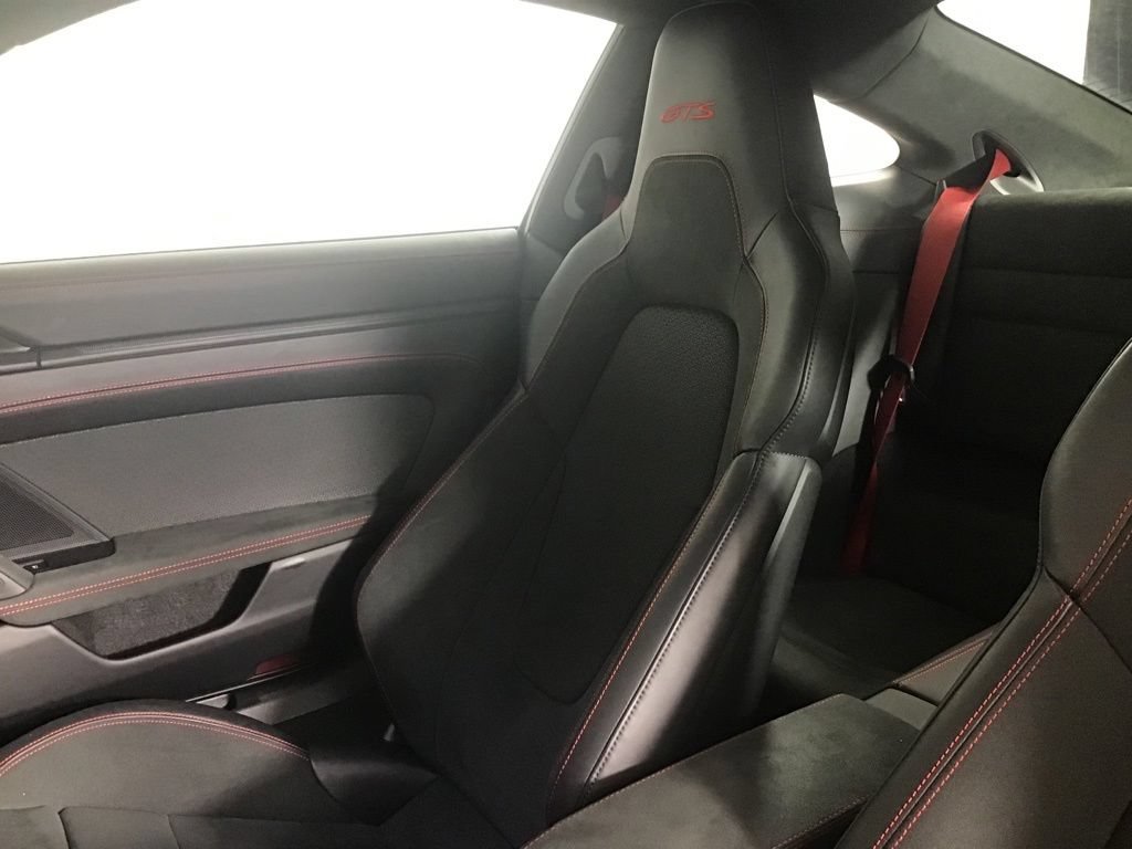 Certified 2025 Porsche 911 Carrera GTS RWD image 20