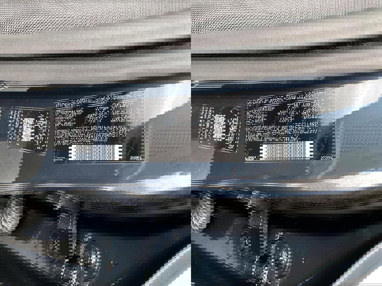 New 2026 Volvo XC60 T8 Plus w/ Protection Package Premier image 36