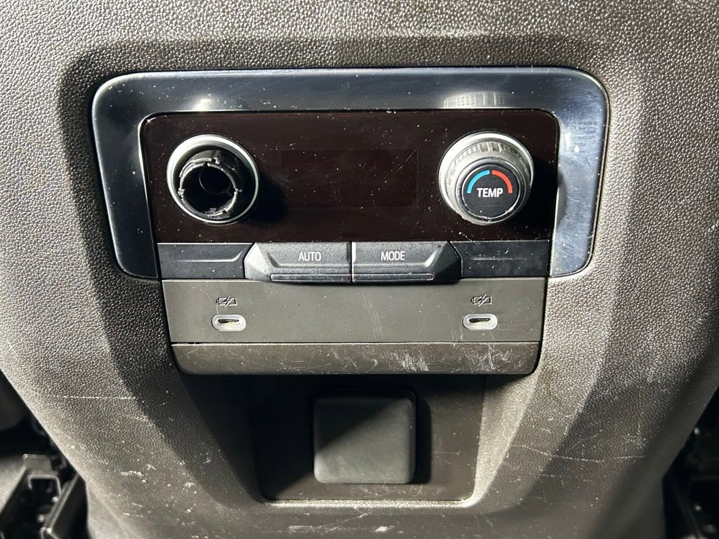 Used 2021 Chevrolet Suburban LT image 19