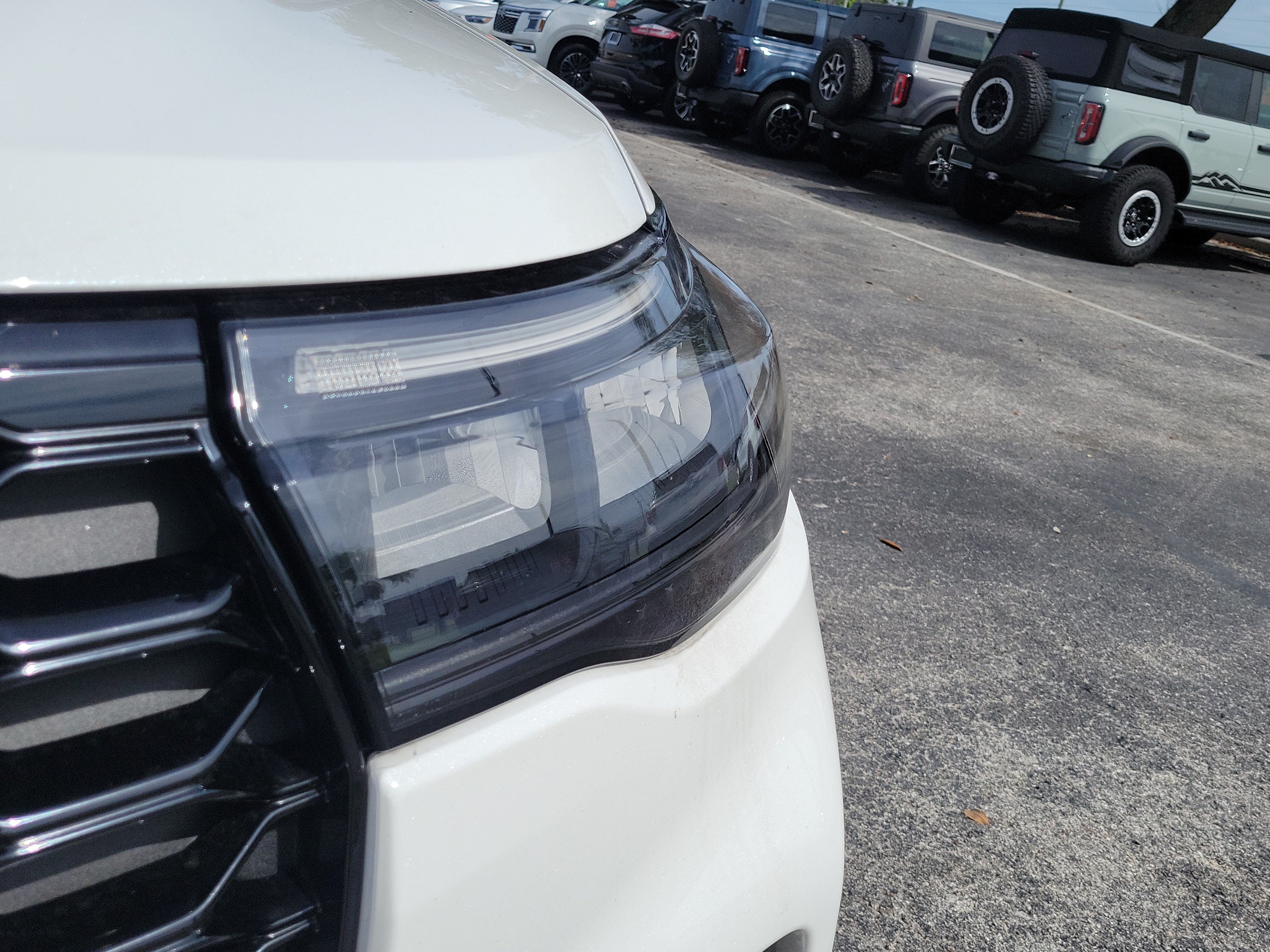 Certified 2025 Ford Explorer ST AWD/4WD image 3