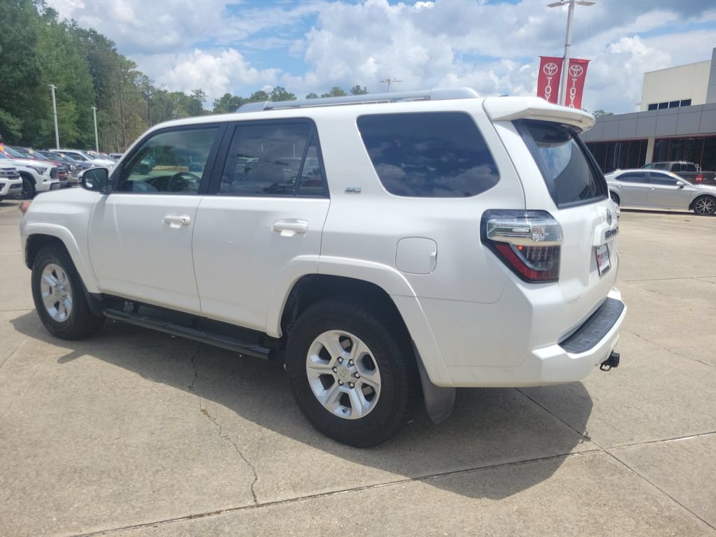 Used 2017 Toyota 4Runner SR5 Premium RWD image 3