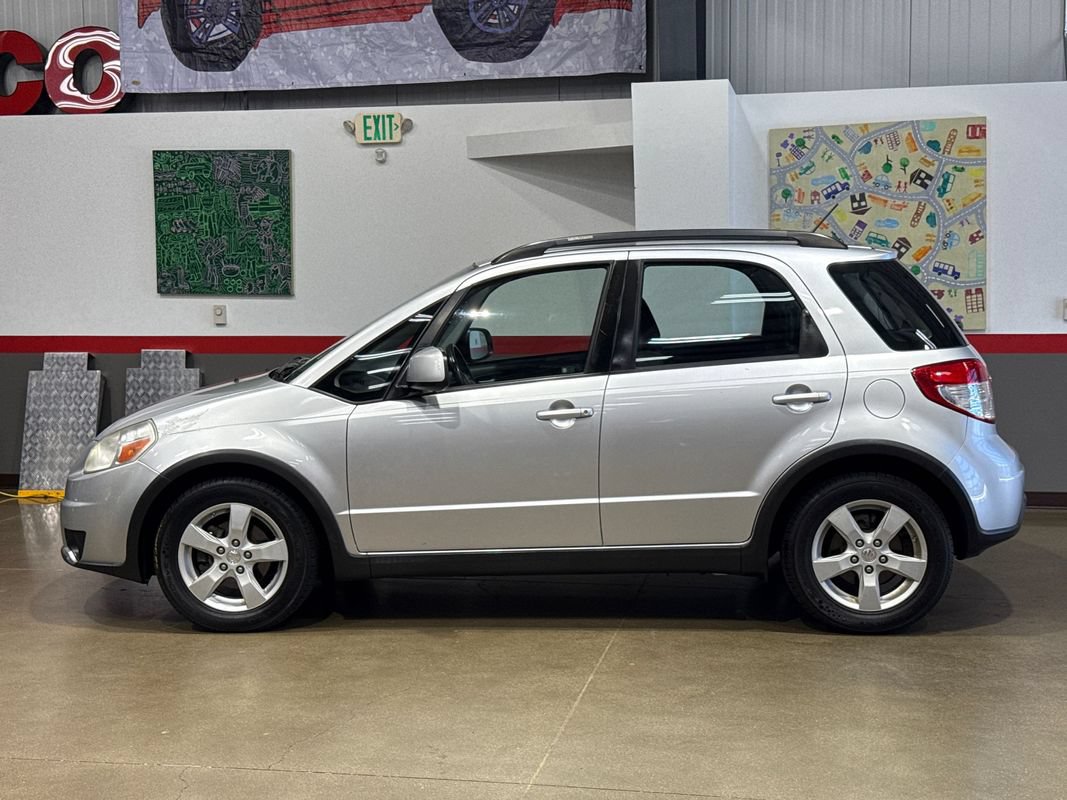 Used 2012 Suzuki SX4 Premium AWD/4WD image 6