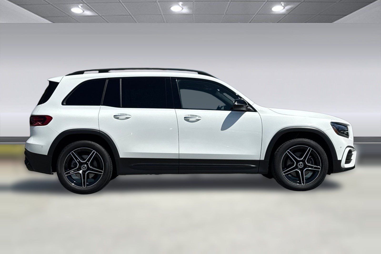 Certified 2024 Mercedes-Benz GLB 250 image 7