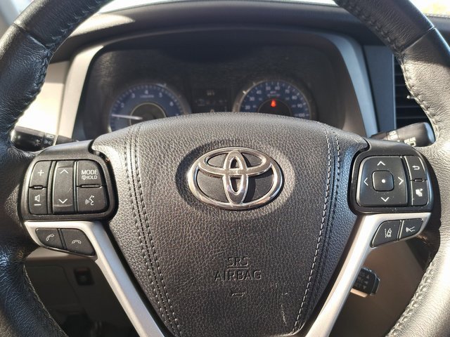 Used 2019 Toyota Sienna XLE Premium image 9