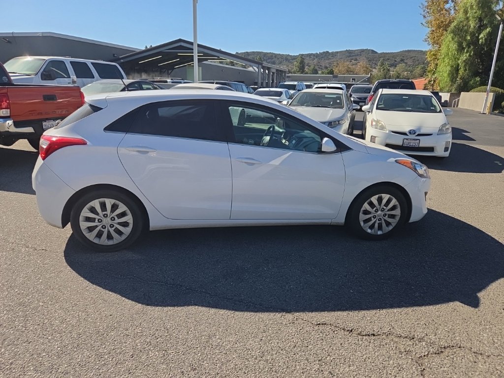 Used 2016 Hyundai Elantra GT FWD image 6