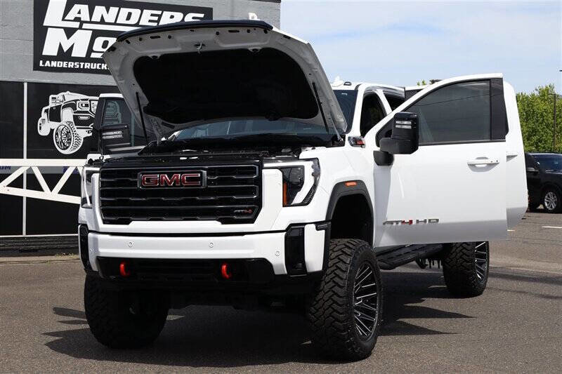 Used 2025 GMC Sierra 3500 AT4 AWD/4WD image 34