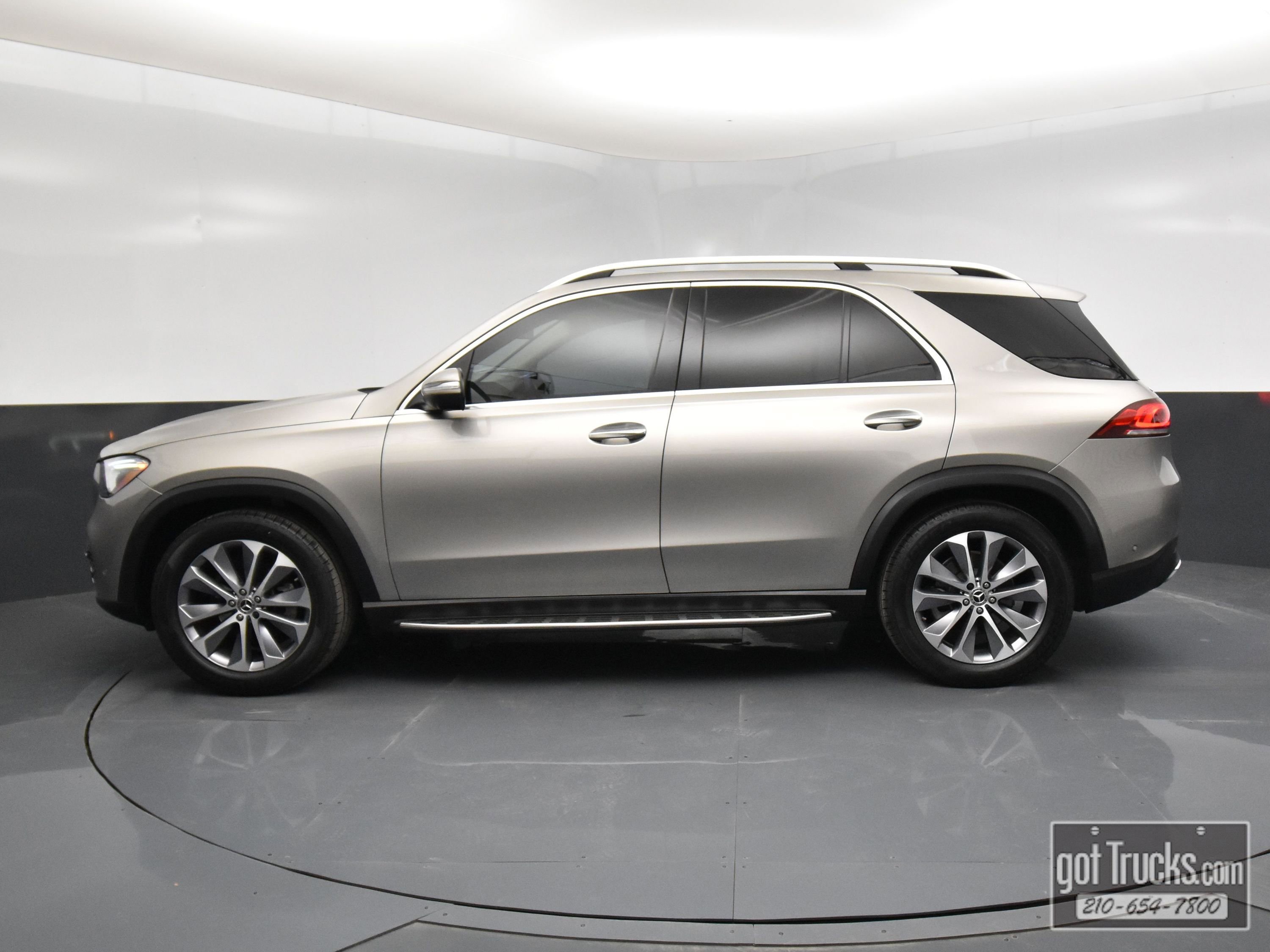 Used 2022 Mercedes-Benz GLE 350 4MATIC image 3