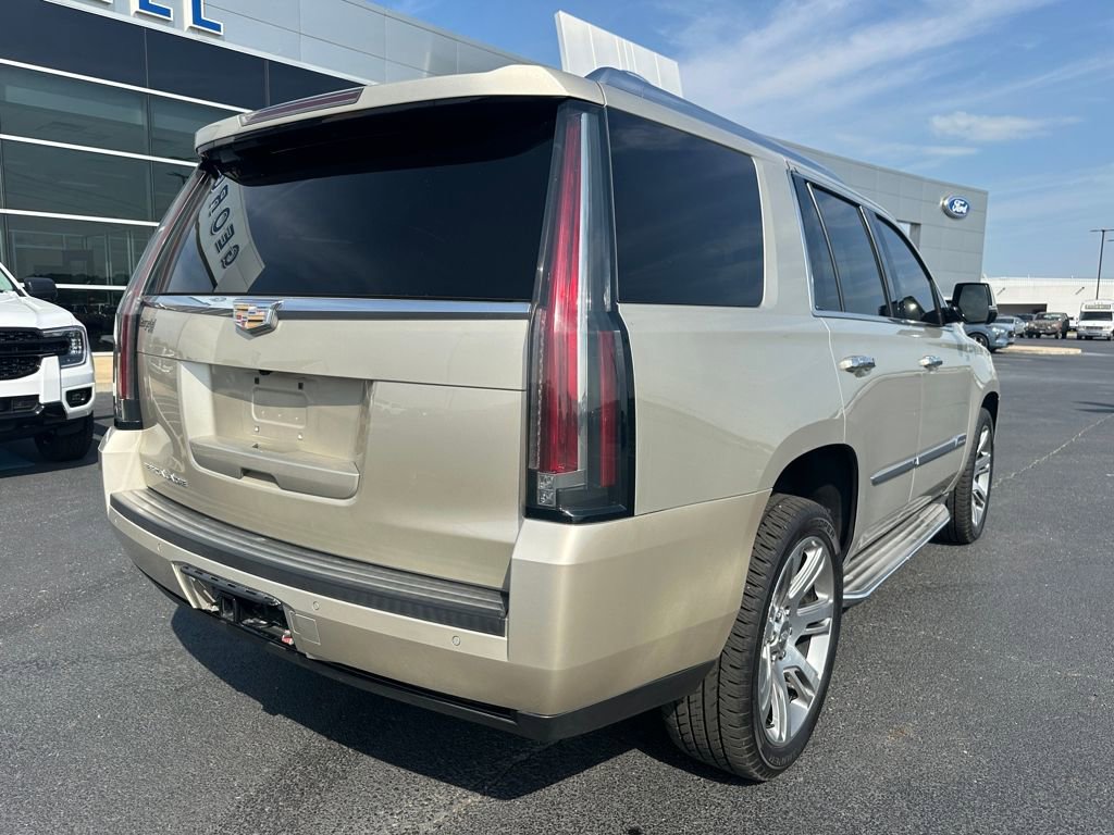 Used 2015 Cadillac Escalade Luxury image 29
