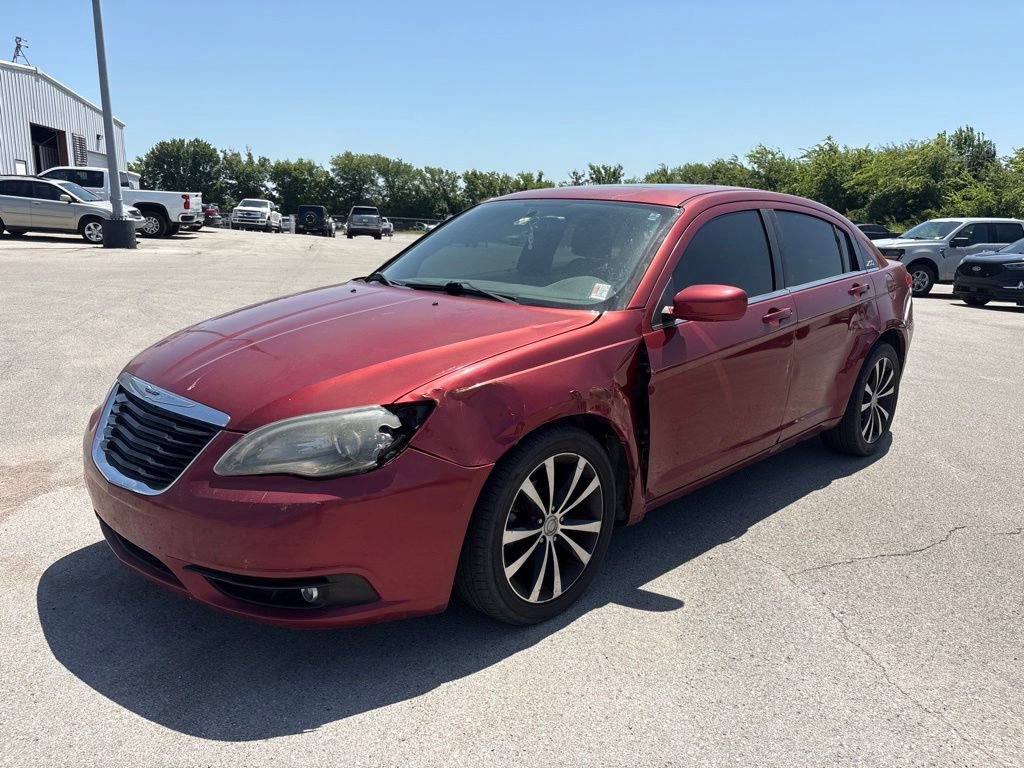 Used 2011 Chrysler 200 S FWD image 9