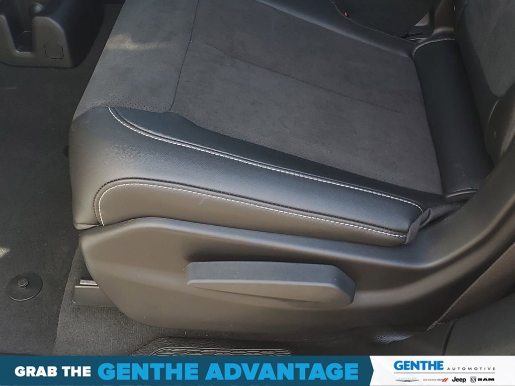 Certified 2024 Jeep Grand Cherokee L Altitude image 24