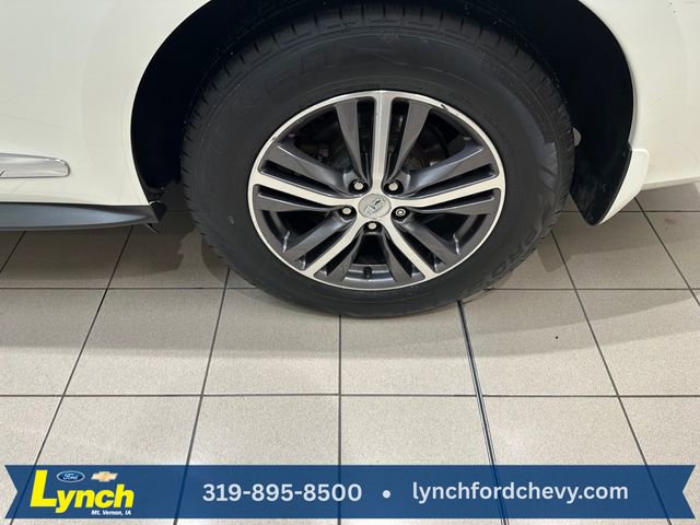 Used 2019 INFINITI QX60 Luxe w/ Essential Package image 32