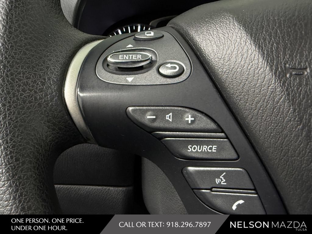 Used 2018 Nissan Pathfinder S FWD image 23