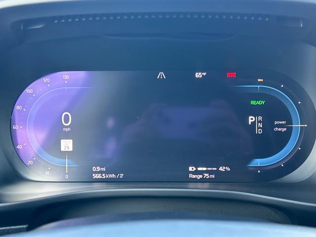 Used 2022 Volvo XC40 P8 Recharge Plus image 20