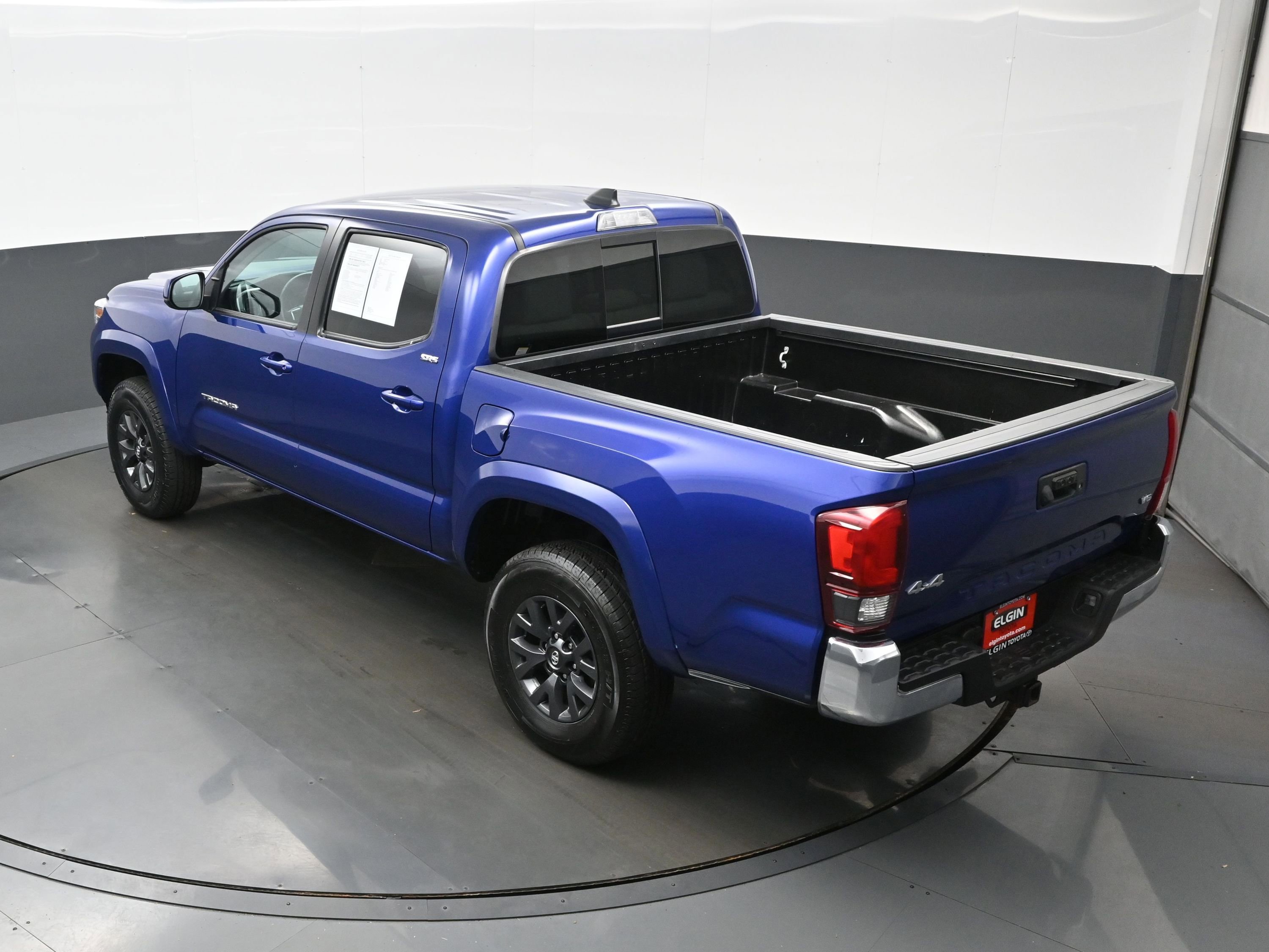 Used 2023 Toyota Tacoma SR5 AWD/4WD image 38