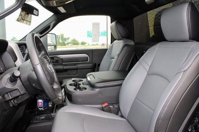 New 2023 RAM 5500 Tradesman image 17