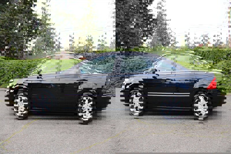 Used 2005 Ford Five Hundred Limited image 13