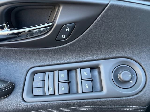 Used 2015 Buick LaCrosse Leather image 4