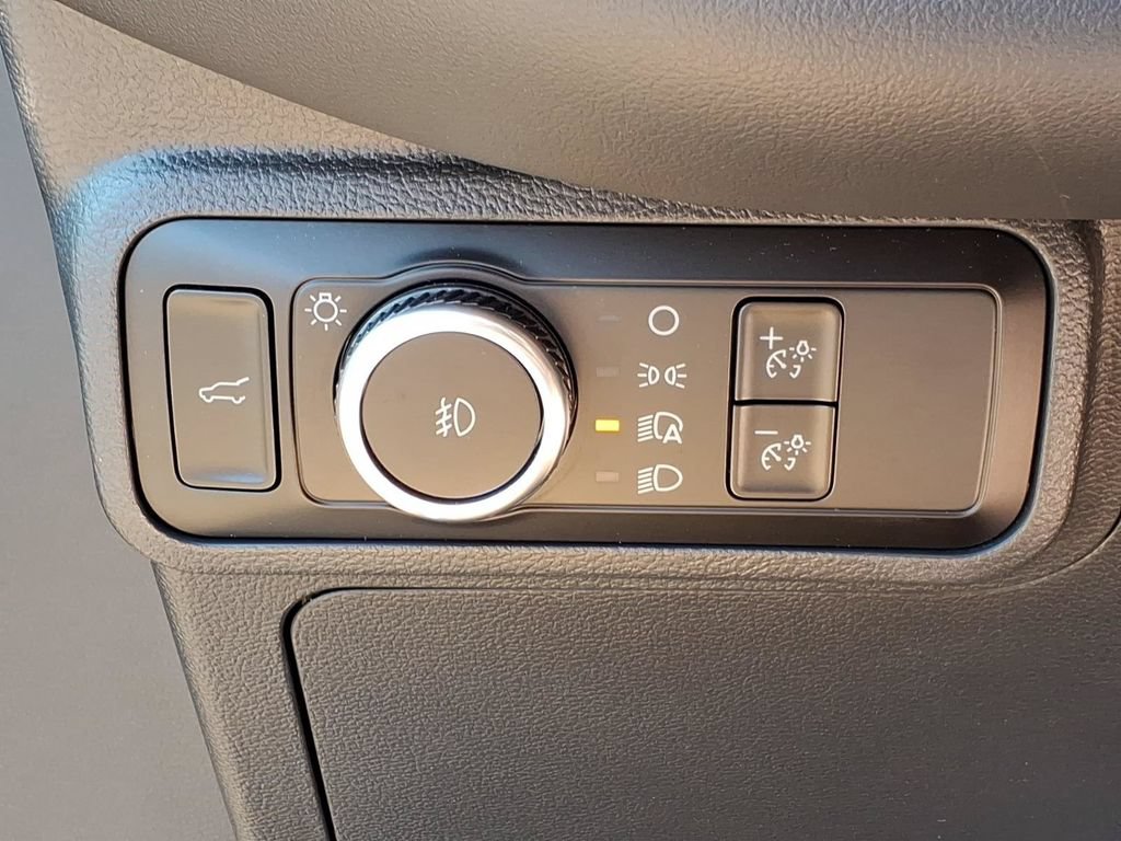 Used 2025 Ford Explorer ST-Line AWD/4WD image 15