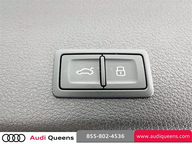 Certified 2023 Audi e-tron Premium Plus w/ Premium Plus Package image 11