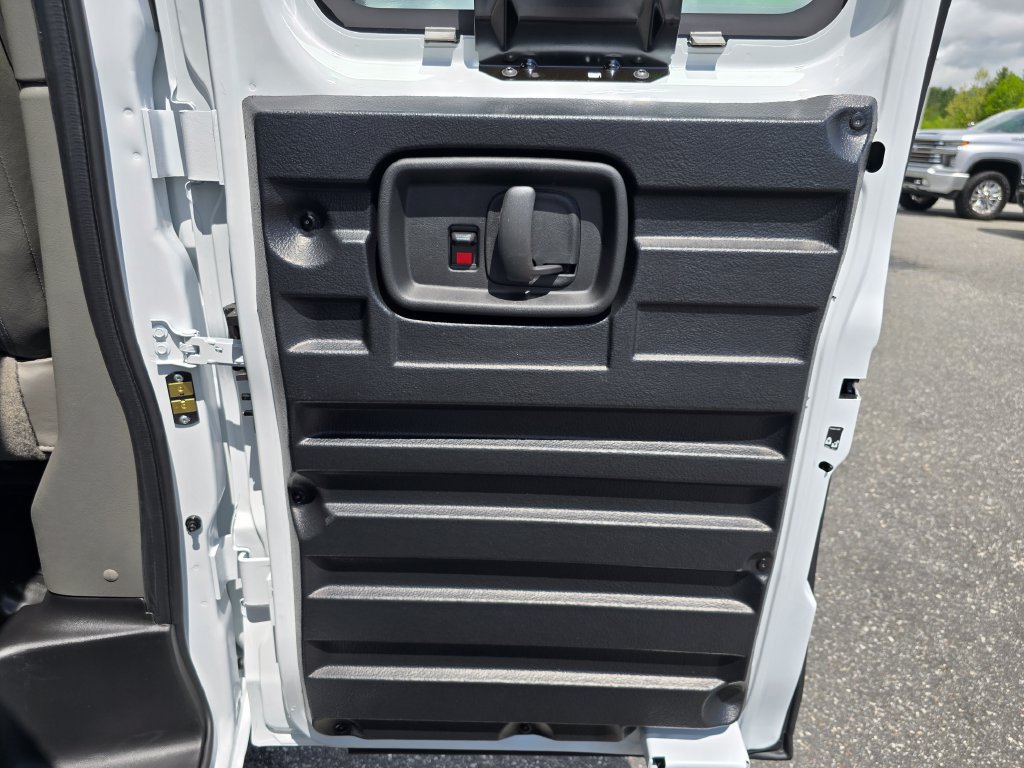New 2026 Chevrolet Express 2500 w/ Communications Package RWD image 38