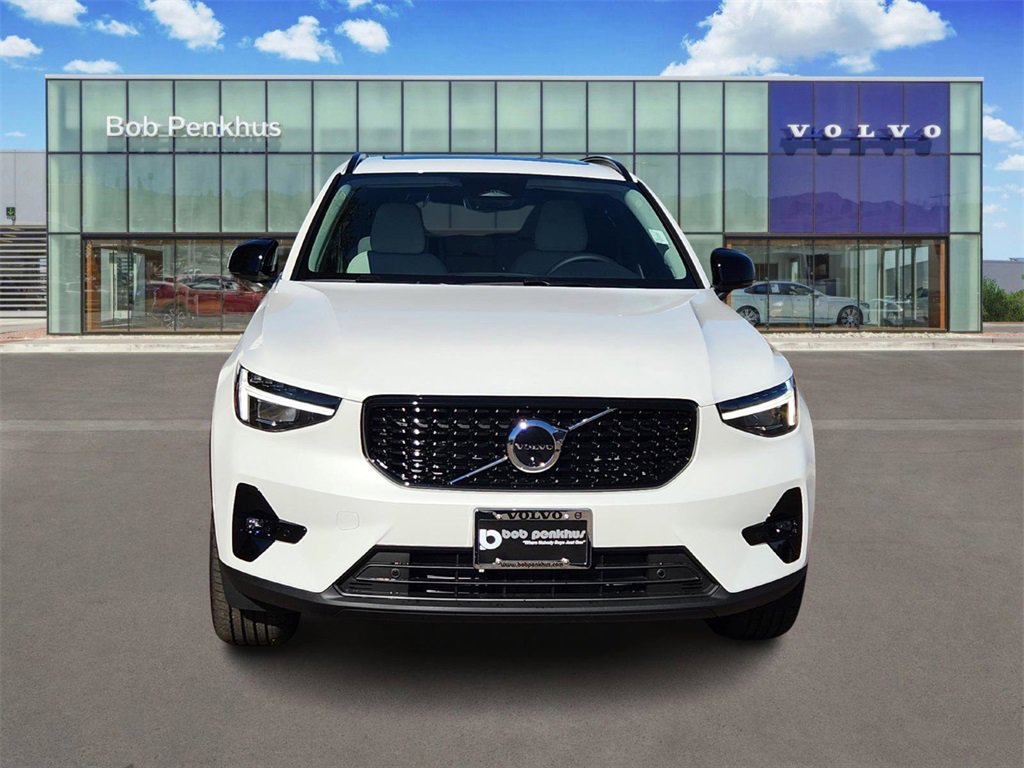 New 2026 Volvo XC40 B5 Plus w/ Protection Package Premier image 24