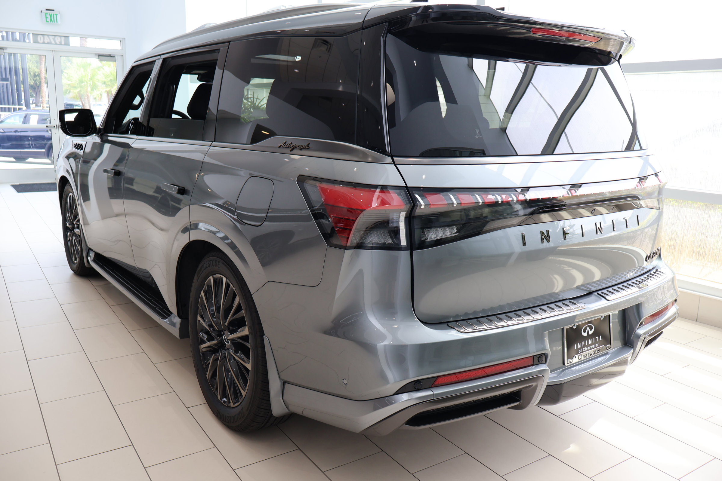 New 2026 INFINITI QX80 Autograph image 6