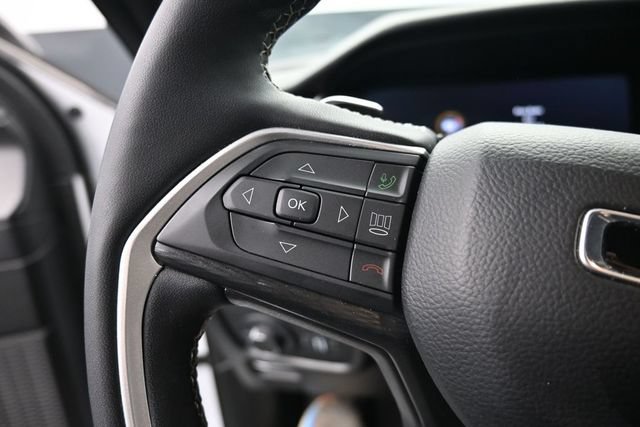 Used 2025 Jeep Grand Cherokee Altitude AWD/4WD image 21