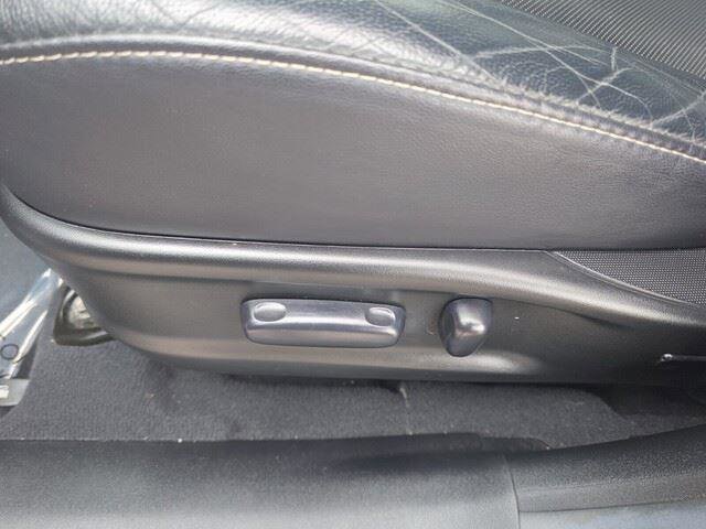 Used 2014 Toyota Venza Limited image 17