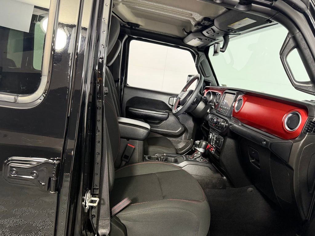 Certified 2023 Jeep Gladiator Rubicon w/ Cold Weather Group image 30