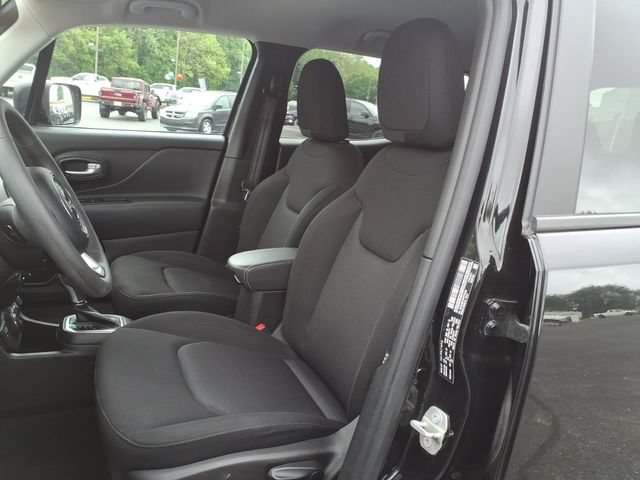 Certified 2023 Jeep Renegade Latitude AWD/4WD image 12