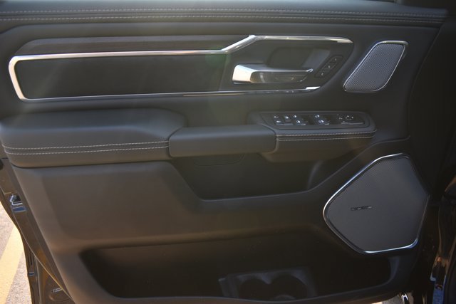New 2027 RAM 1500 Laramie AWD/4WD image 15