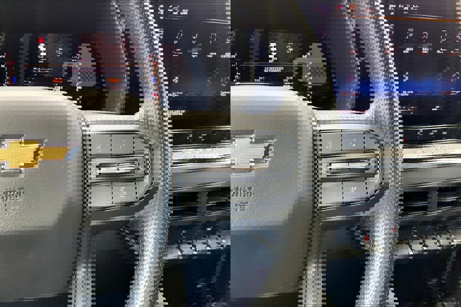 Used 2023 Chevrolet Colorado W/T image 23