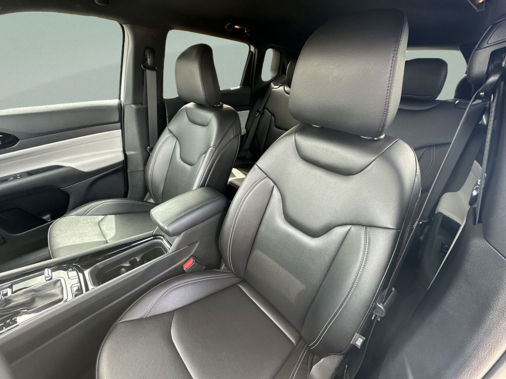 Certified 2026 Jeep Compass Limited AWD/4WD image 22