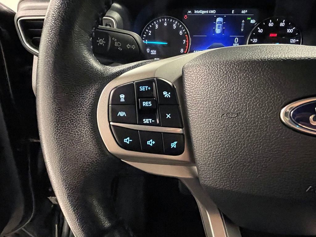 Used 2022 Ford Explorer XLT w/ Equipment Group 202A image 38