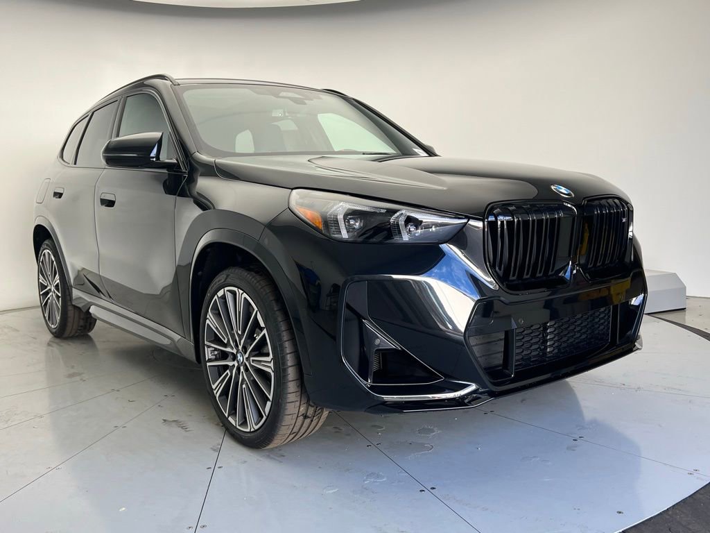 Used 2026 BMW X1 M35i w/ Technology Package image 2