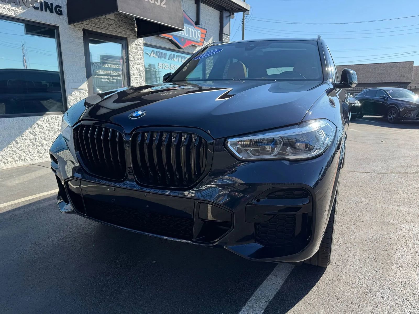 Used 2022 BMW X5 M50i w/ Executive Package AWD/4WD image 3